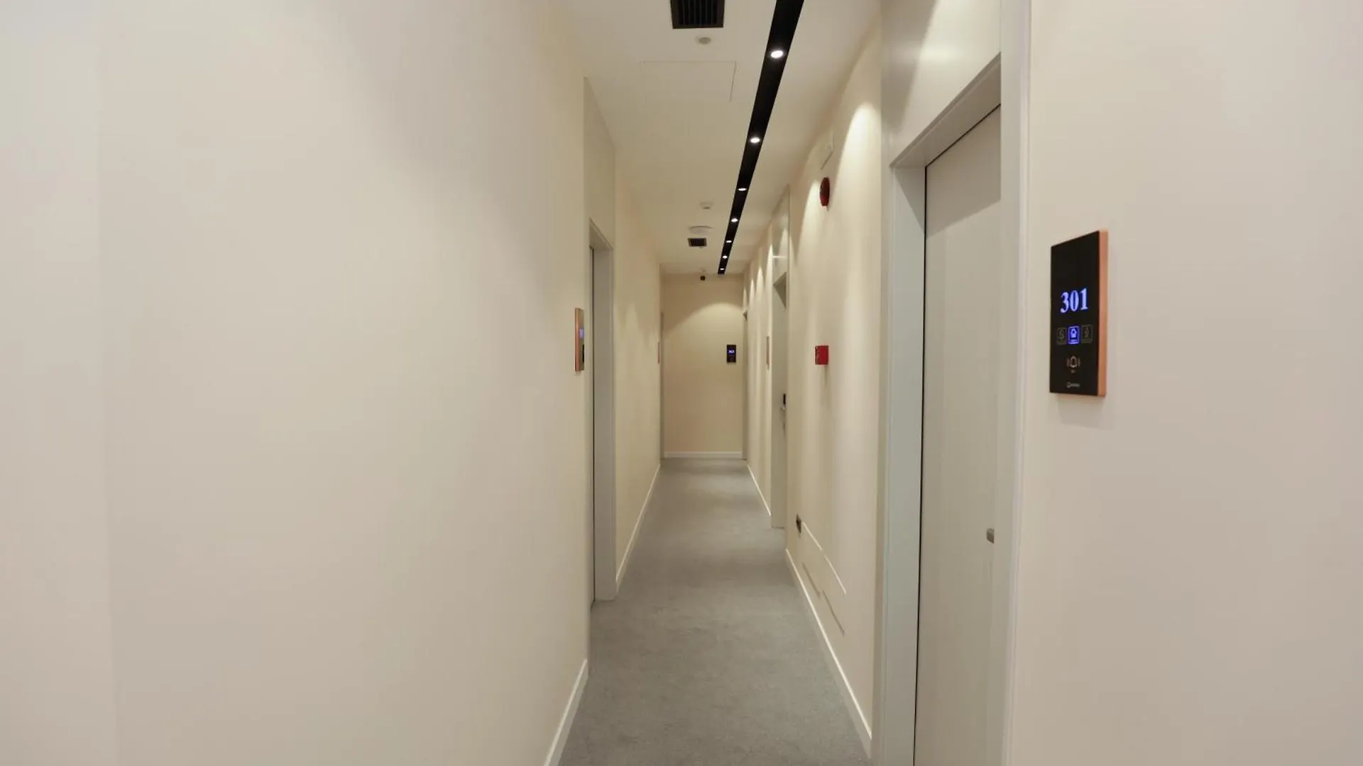 טיראנה Gremmy Boutique Hotel