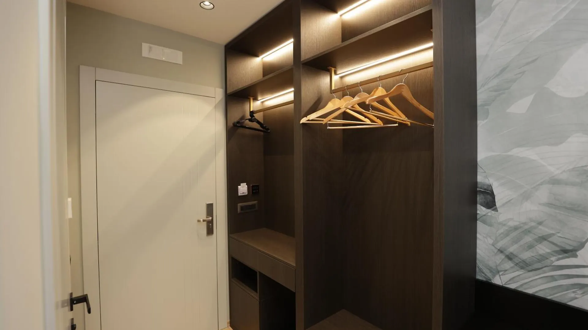 טיראנה Gremmy Boutique Hotel