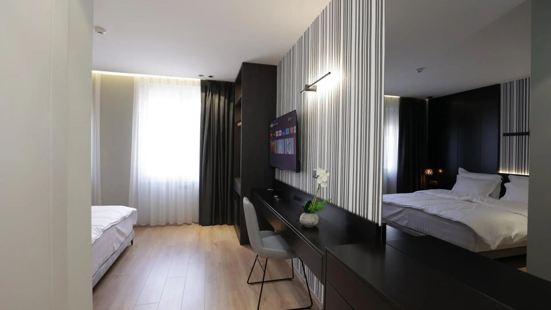 טיראנה Gremmy Boutique Hotel